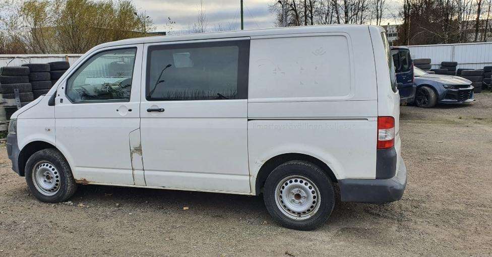 Volkswagen Transporter, passenger vans