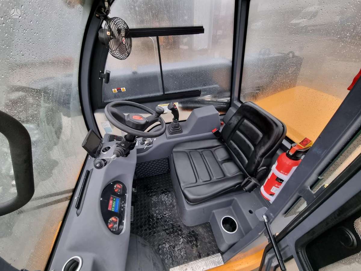 EVERUN ERT1500, self-propelled loaders