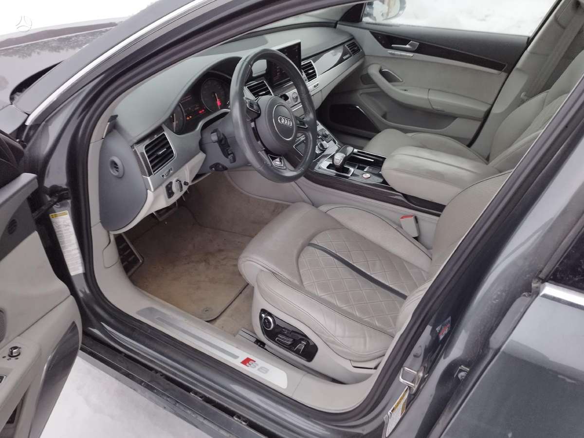 Audi S8 for parts