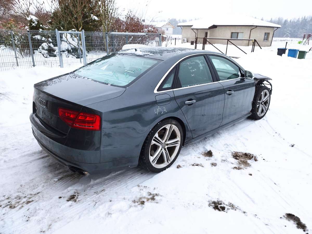 Audi S8 for parts