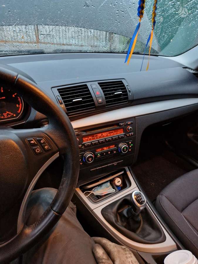 BMW 1 serija