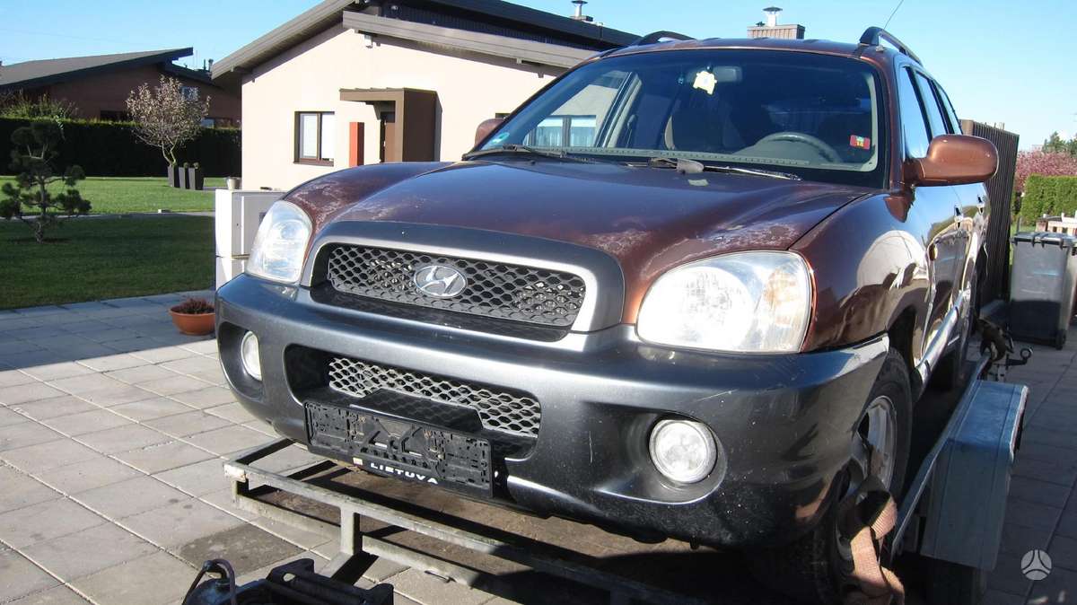 Hyundai Grand Santa Fe