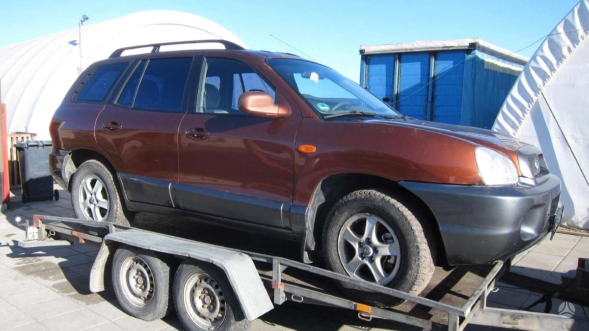 Hyundai Grand Santa Fe