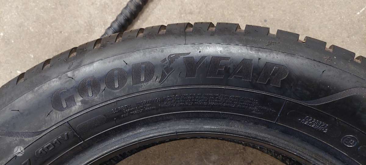 Goodyear, universalios 225/55 R17
