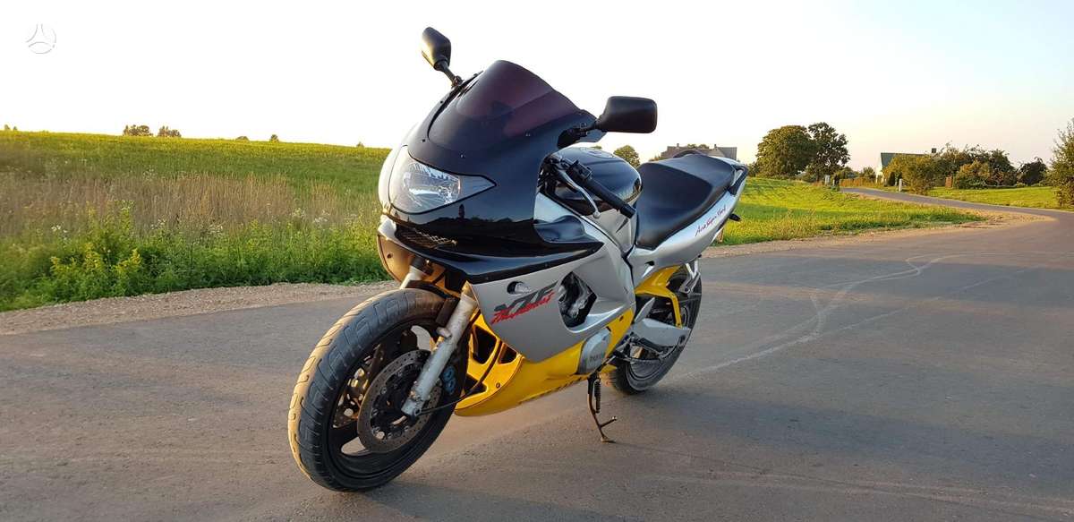 Yamaha YZF, sportiniai / superbikes