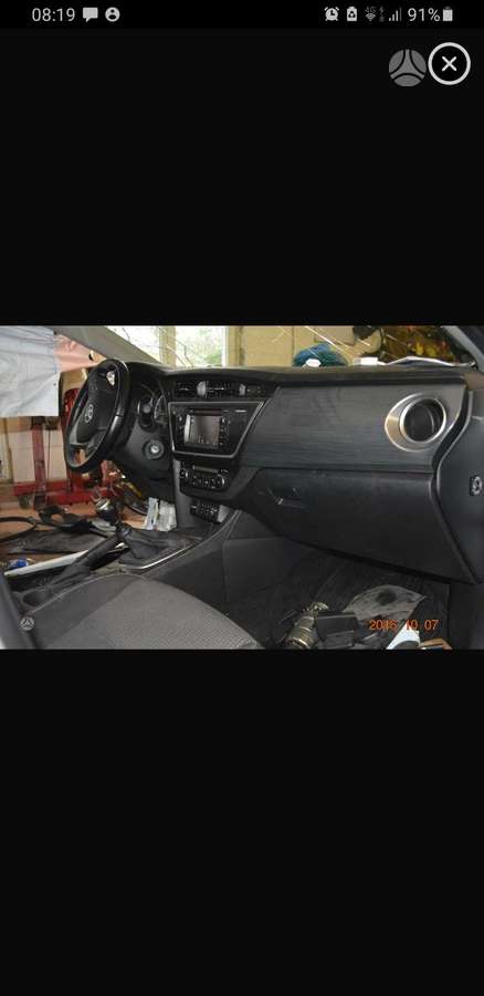 Toyota Auris kėbulo dalys