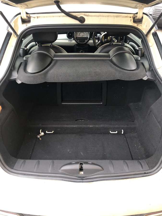 Mini Cooper SD dalimis
