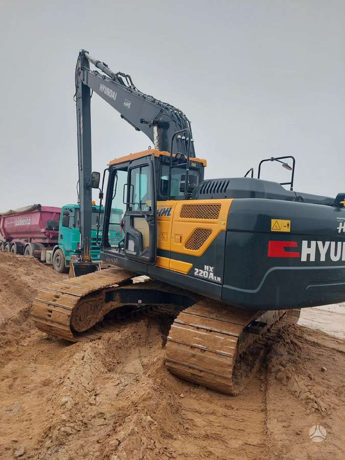 Hyundai HX220ALR ILGASTRĖLIS, экскаваторы