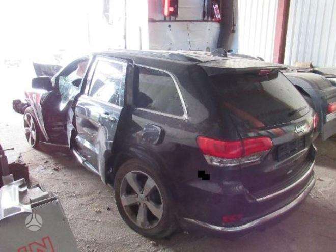 Jeep Grand Cherokee dalimis