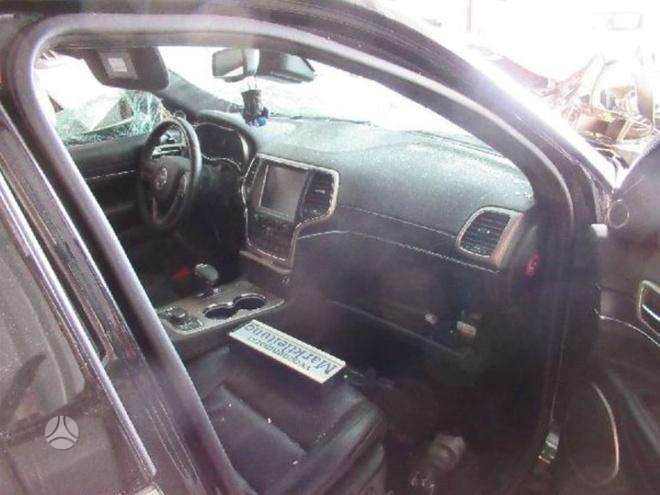 Jeep Grand Cherokee dalimis