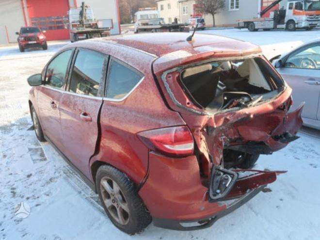 Ford C-MAX по частям