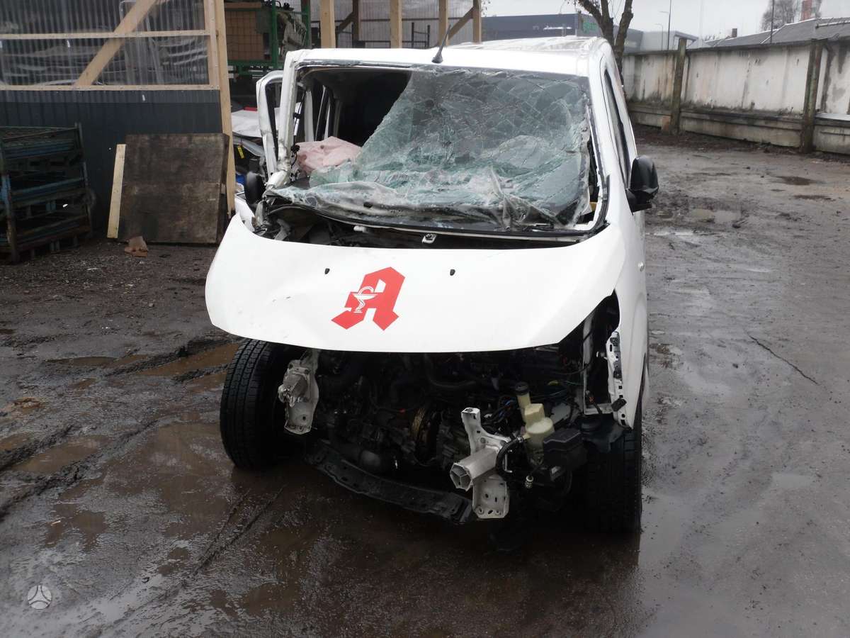 Opel Vivaro по частям