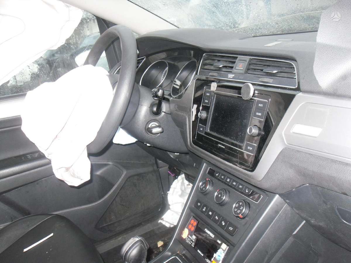 Volkswagen Touran dalimis