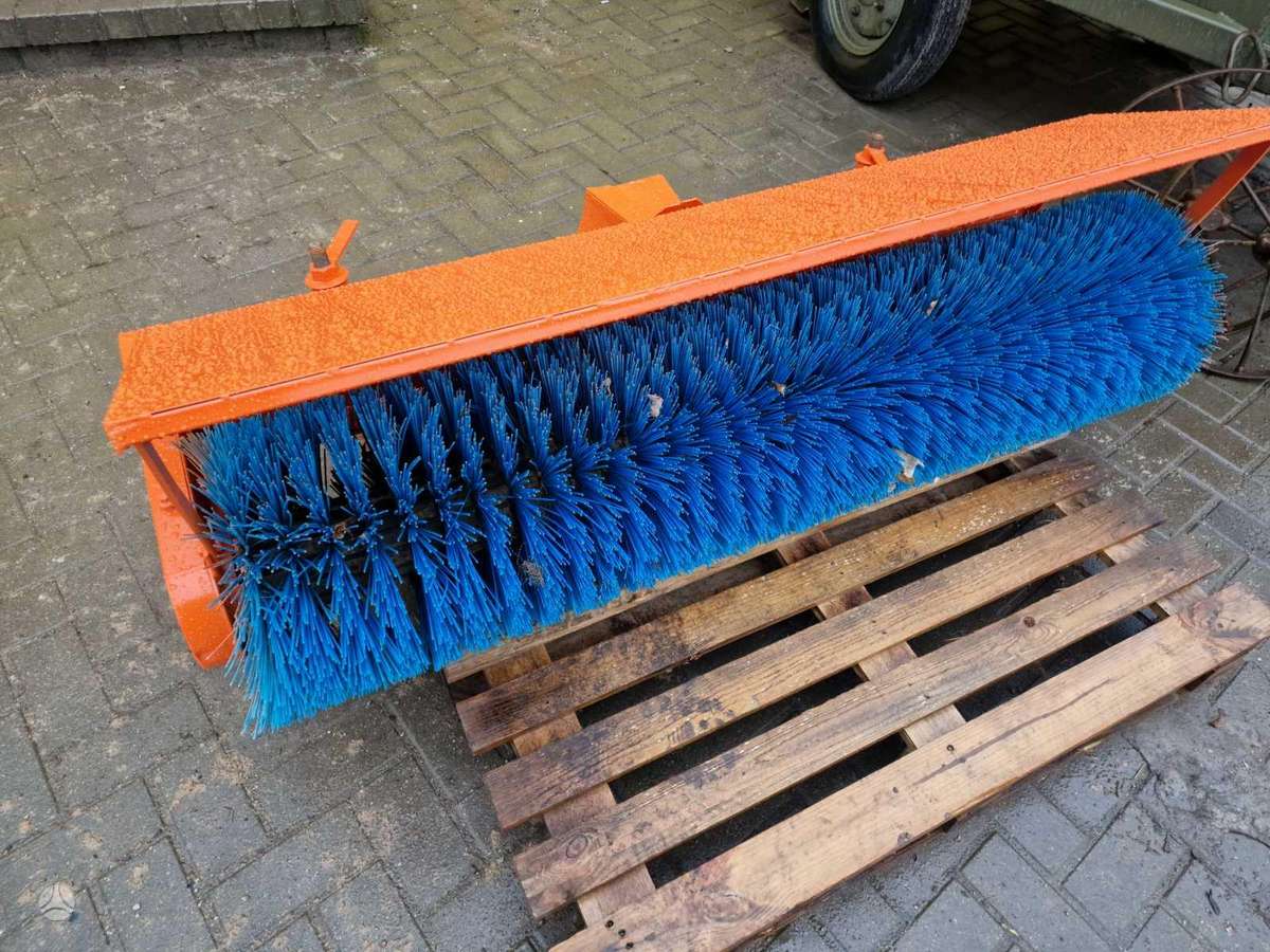 Kubota L245dt, traktoriai