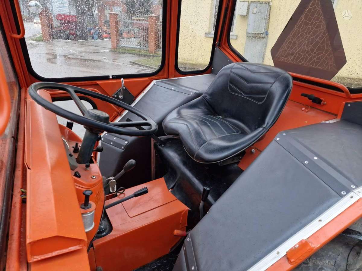 Kubota L245dt, traktoriai