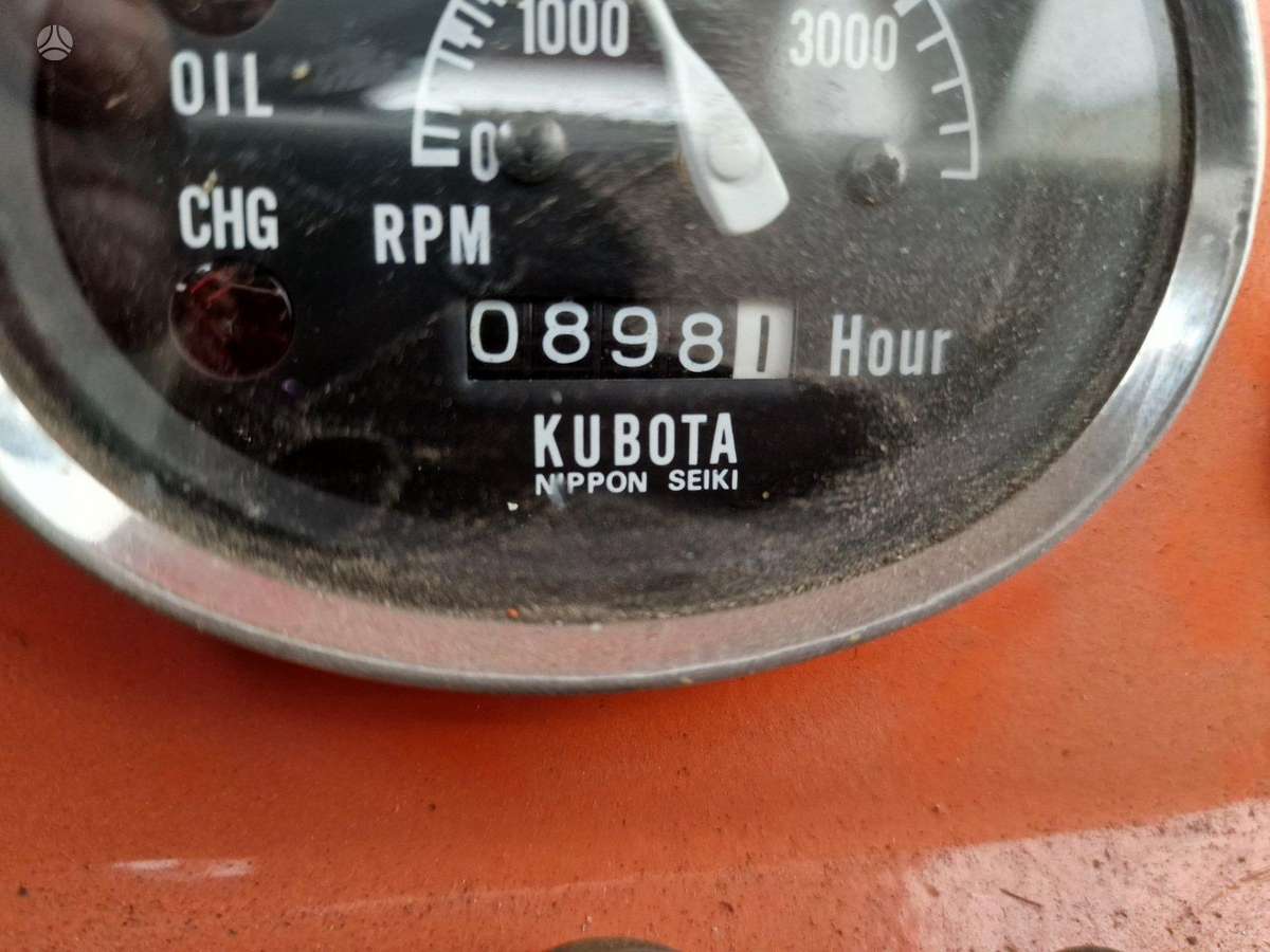 Kubota L245dt, traktoriai