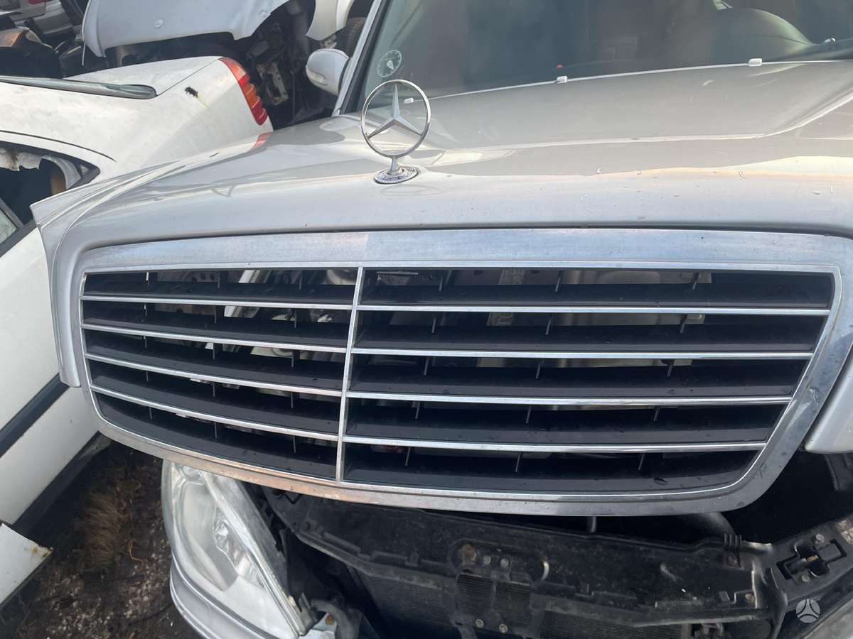 Mercedes-Benz S320