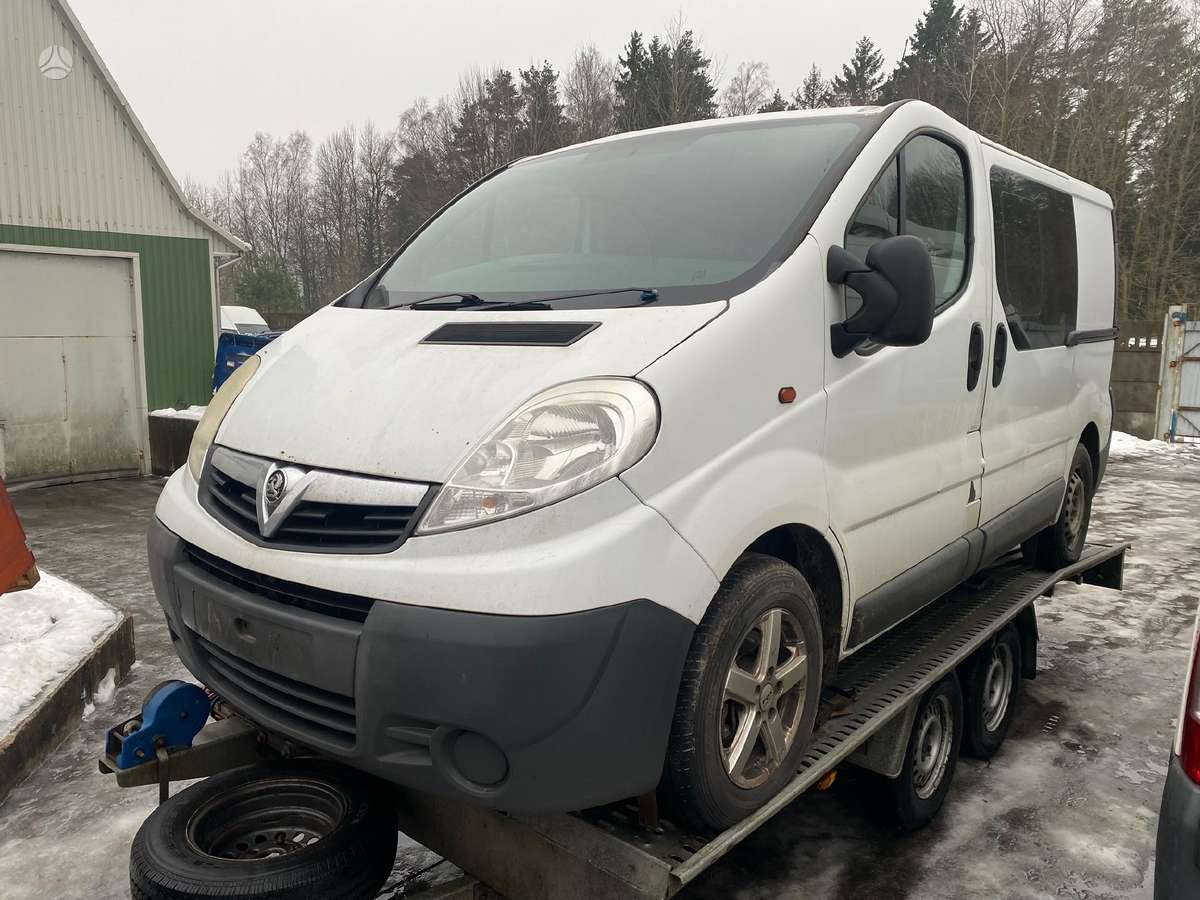 Opel Vivaro, cargo vans