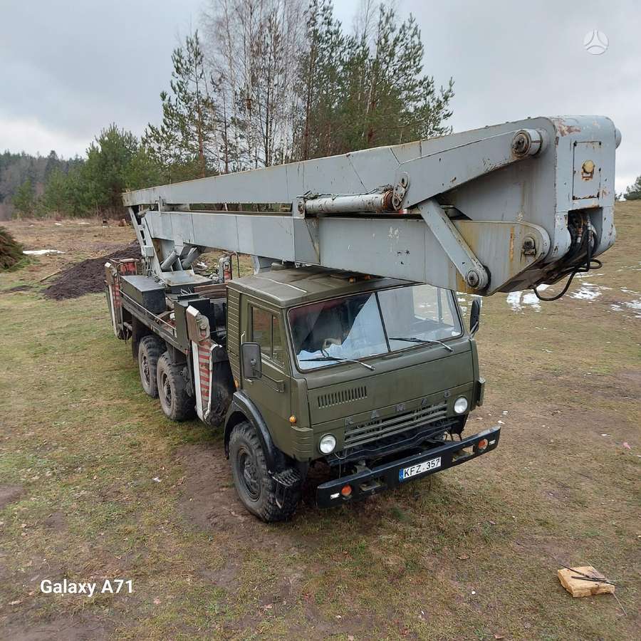 Kamaz 4310, boom lift