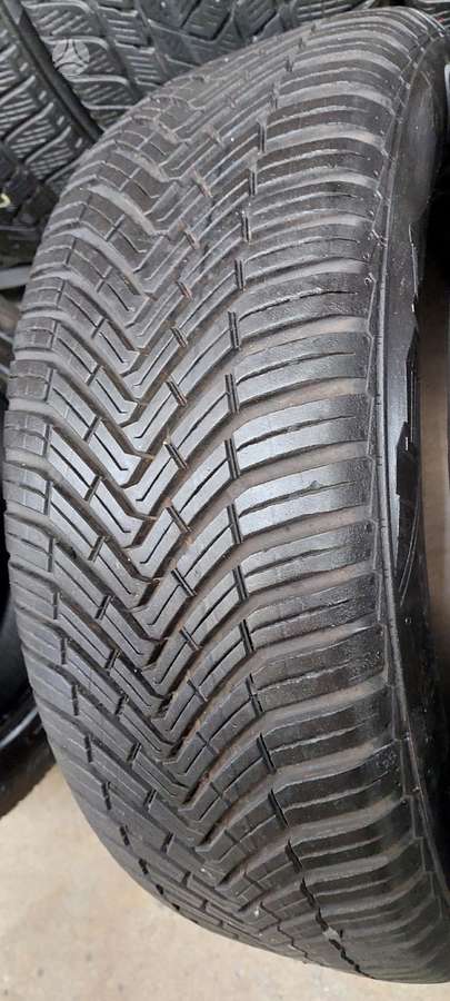 Continental, всесезонные 205/55 R16