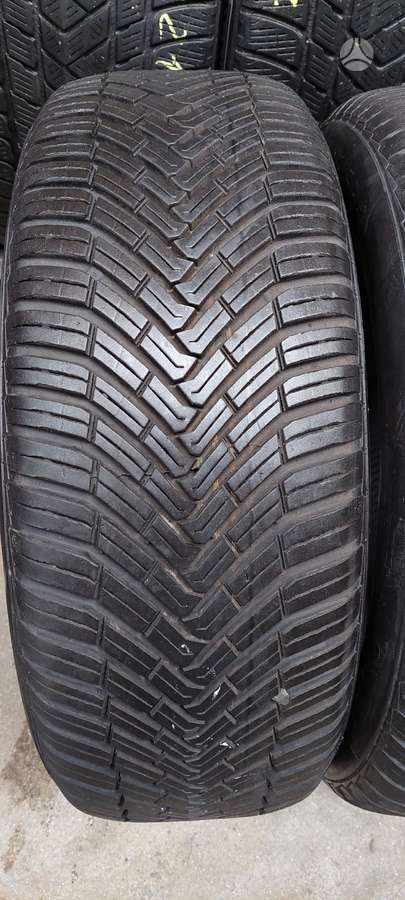 Continental, всесезонные 205/55 R16