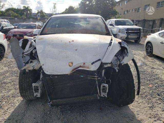 Porsche Cayenne dalimis. Usa m5502