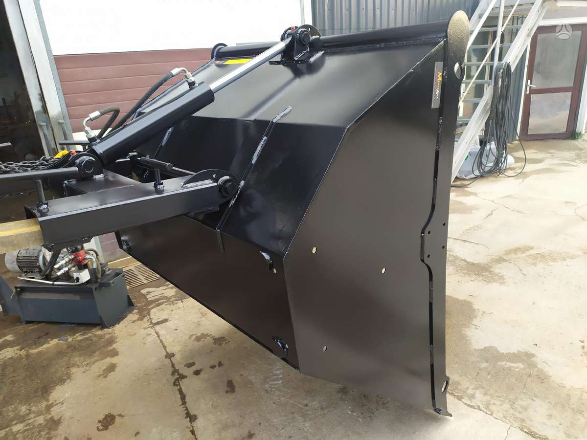 -Kita- 1350 litrų, buckets