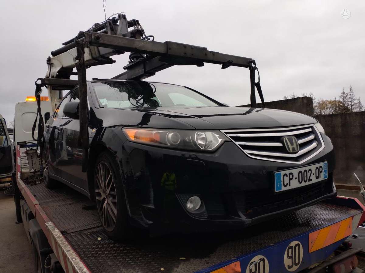 Honda Accord rezerves daļās