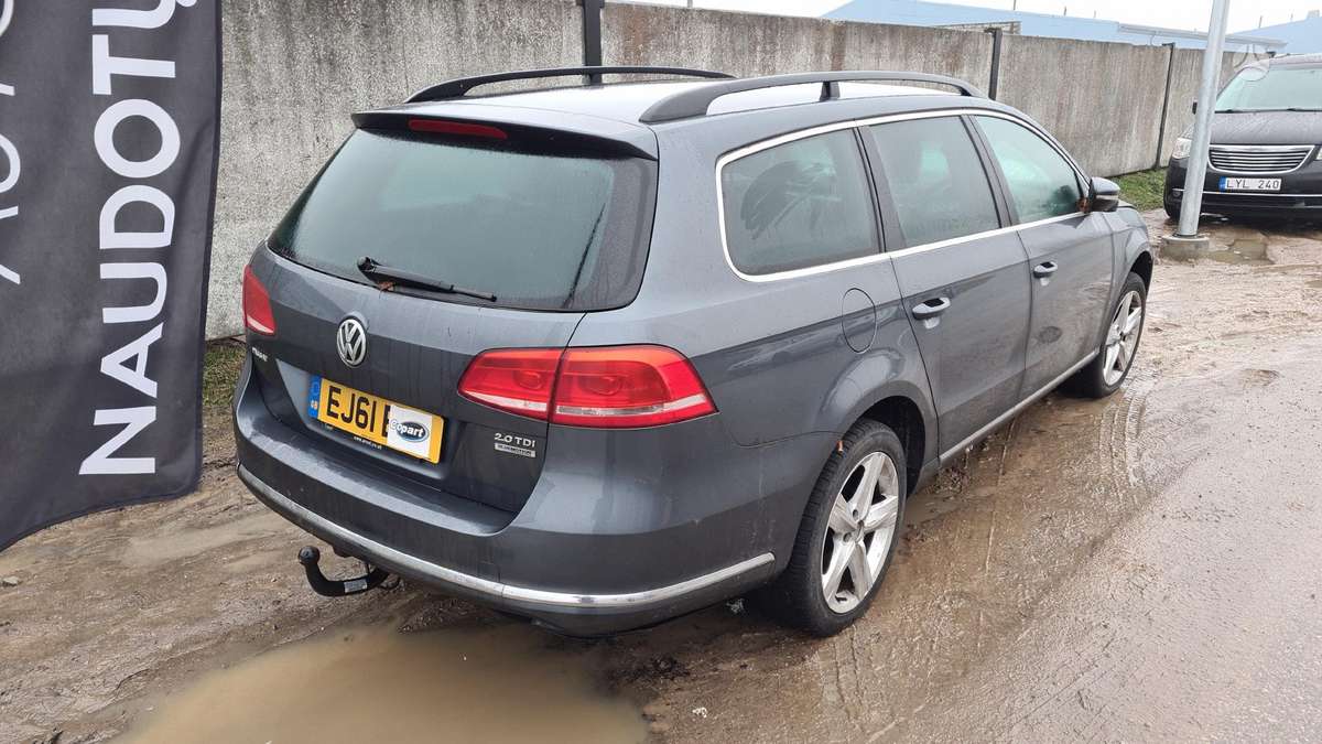 Volkswagen Passat for parts