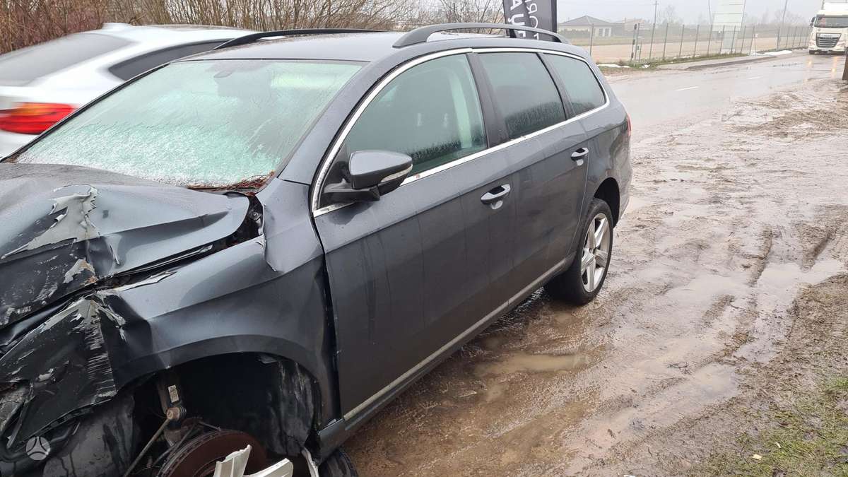 Volkswagen Passat for parts