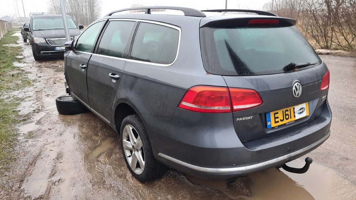 Volkswagen Passat for parts