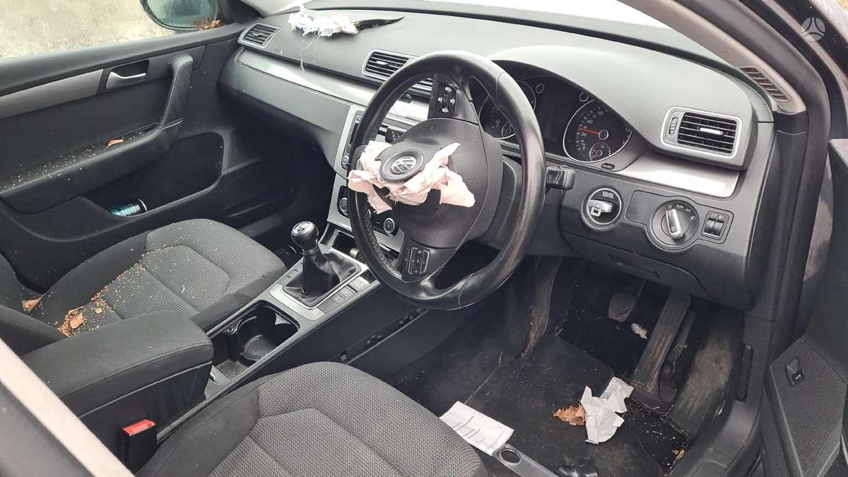 Volkswagen Passat for parts