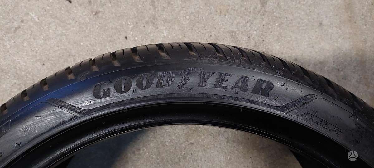 Goodyear, всесезонные 225/40 R18