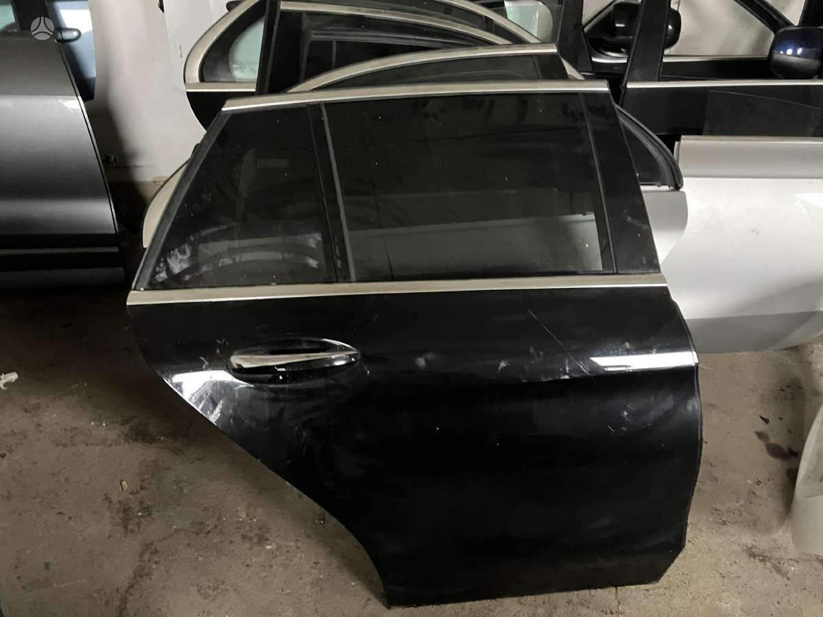 Mercedes-Benz C220