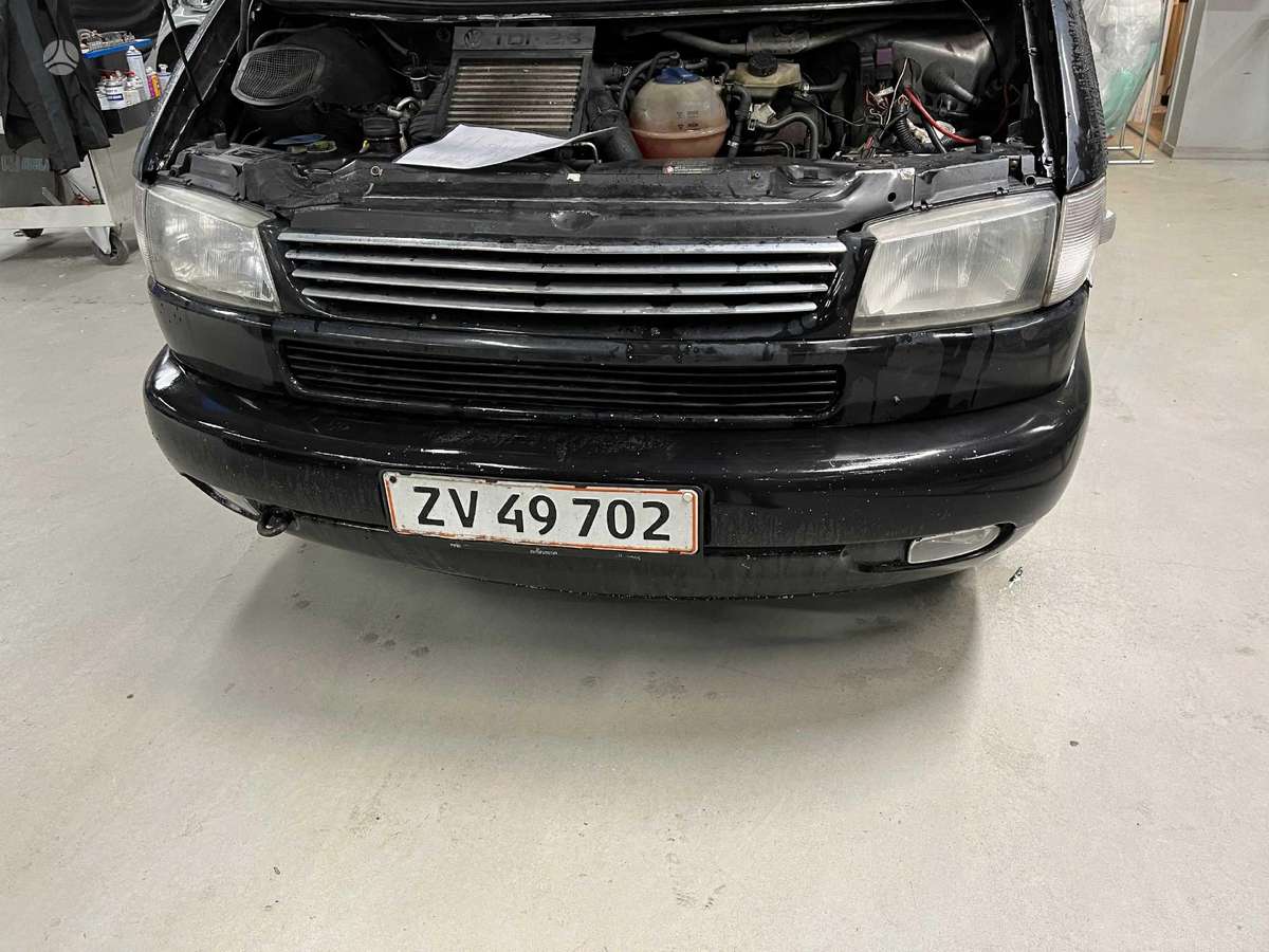 Volkswagen Caravelle