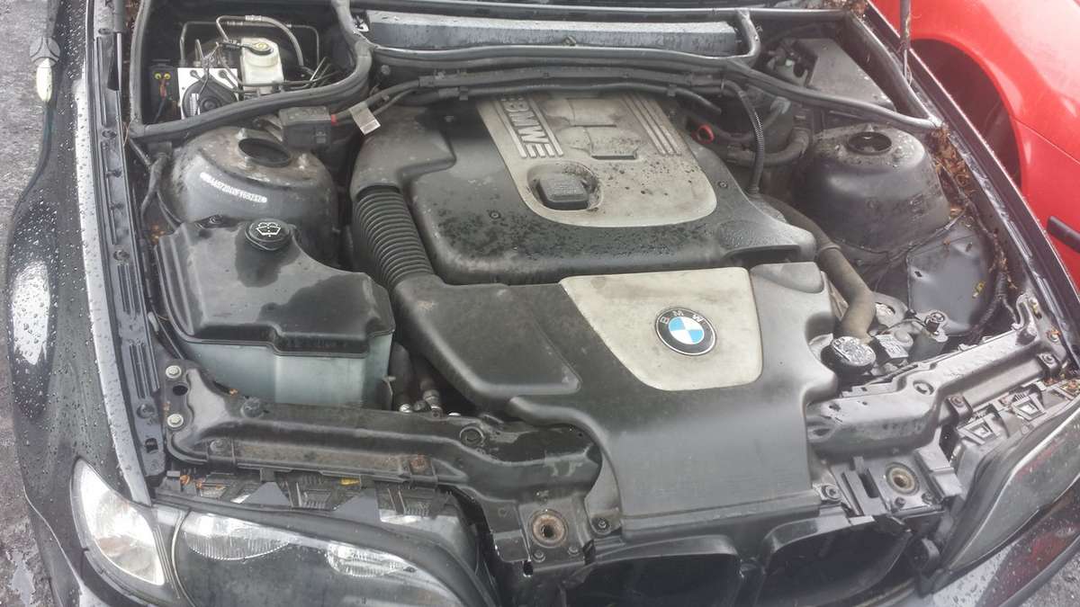 BMW 320