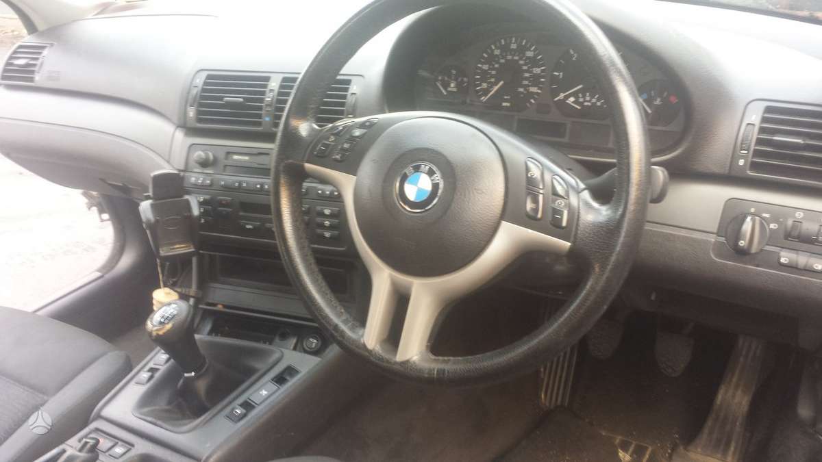 BMW 320