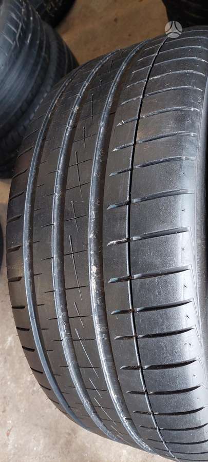 Vredestein, vasarinės 275/45 R20
