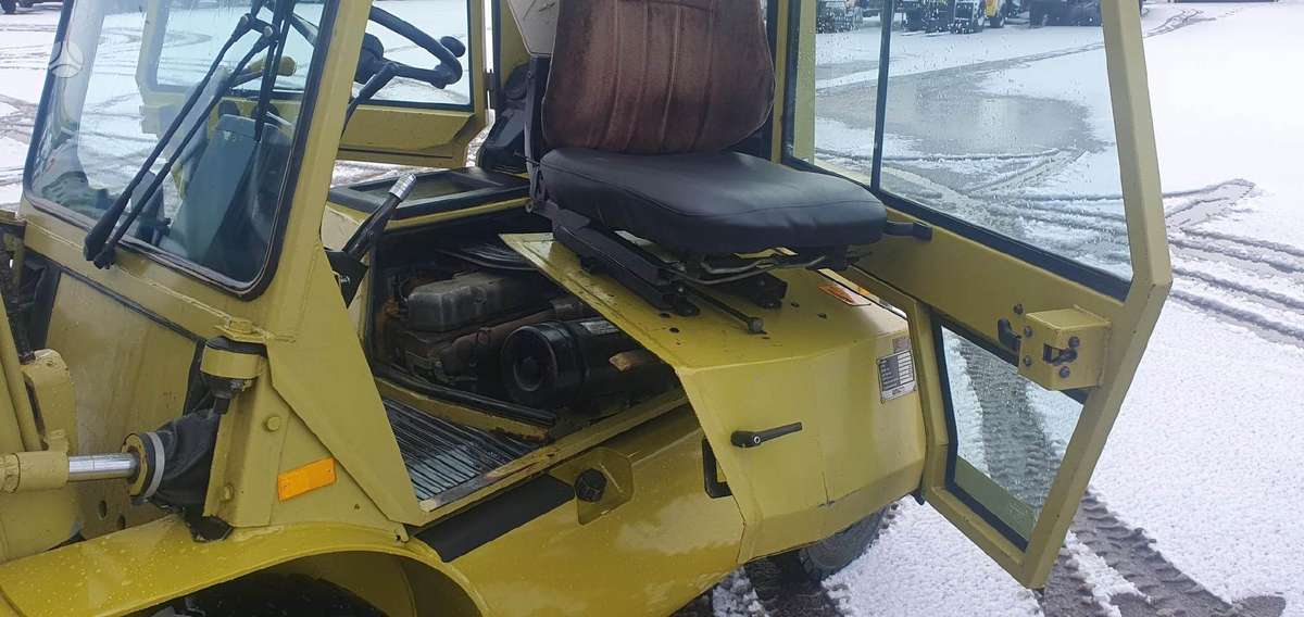 Mitsubishi FD25, вилочные погрузчики