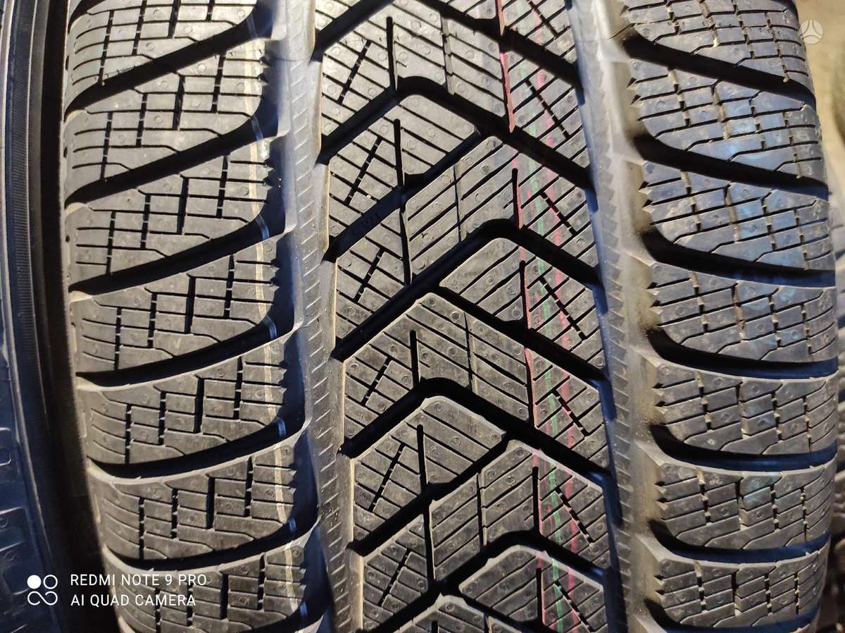 Pirelli, žieminės 255/55 R19