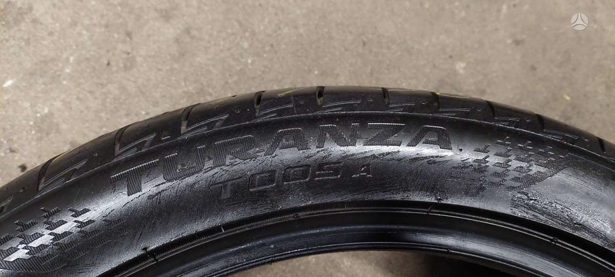 Bridgestone, vasaras 225/45 R19