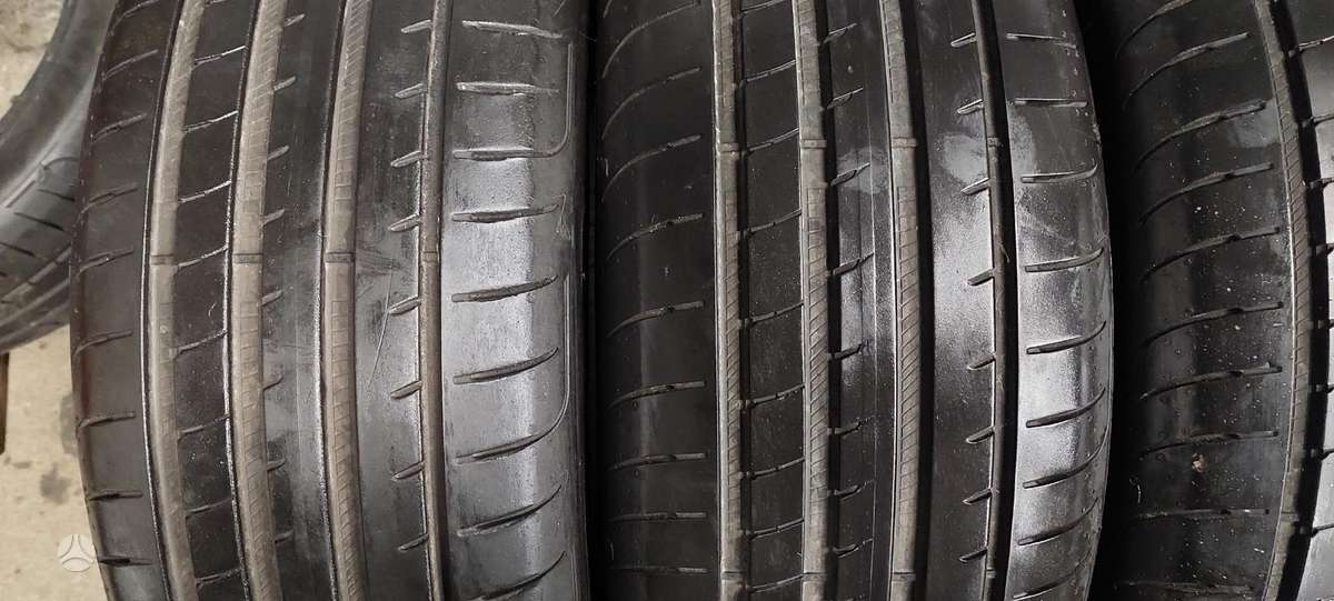 Goodyear, summer 225/45 R19