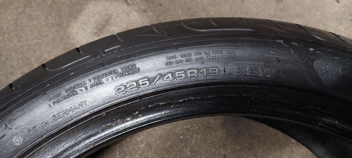 Goodyear, летние 225/45 R19