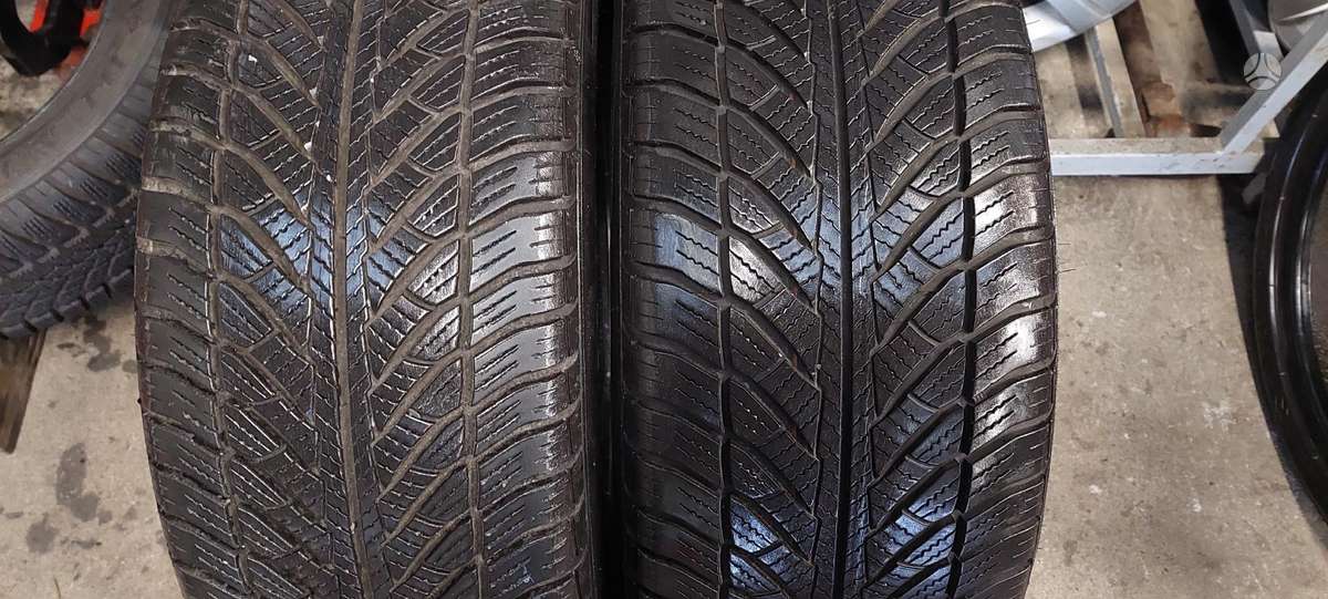 Goodyear, all-season 245/45 R18