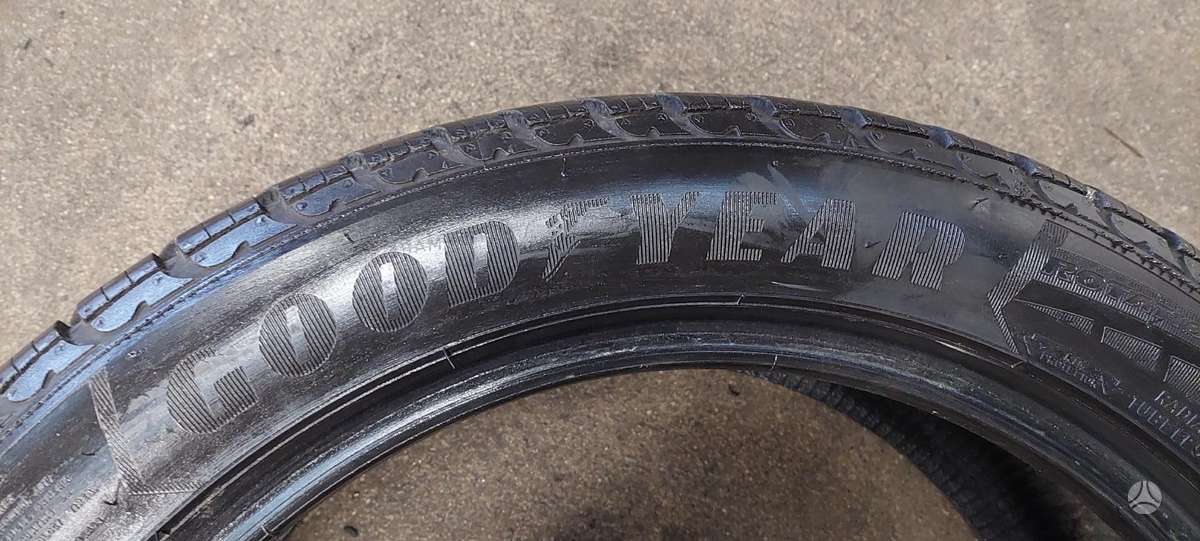 Goodyear, all-season 245/45 R18