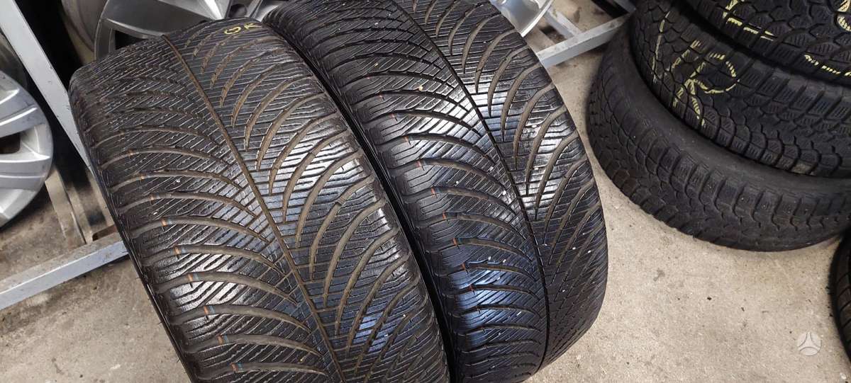 Goodyear, all-season 225/40 R18