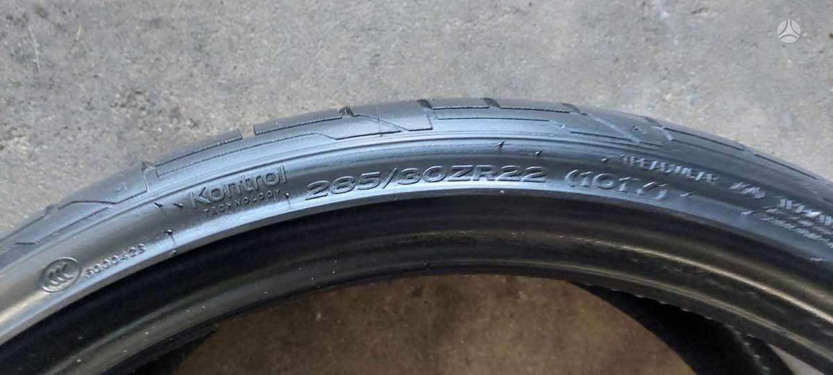 Hankook, vasaras 285/30 R22