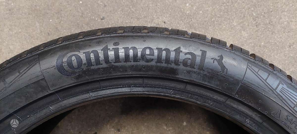 Continental, all-season 255/40 R19