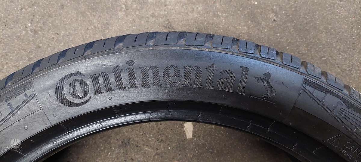 Continental, all-season 225/45 R19