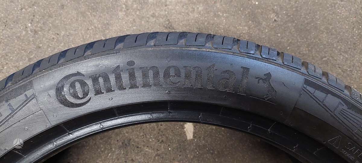Continental, universalios 225/45 R19